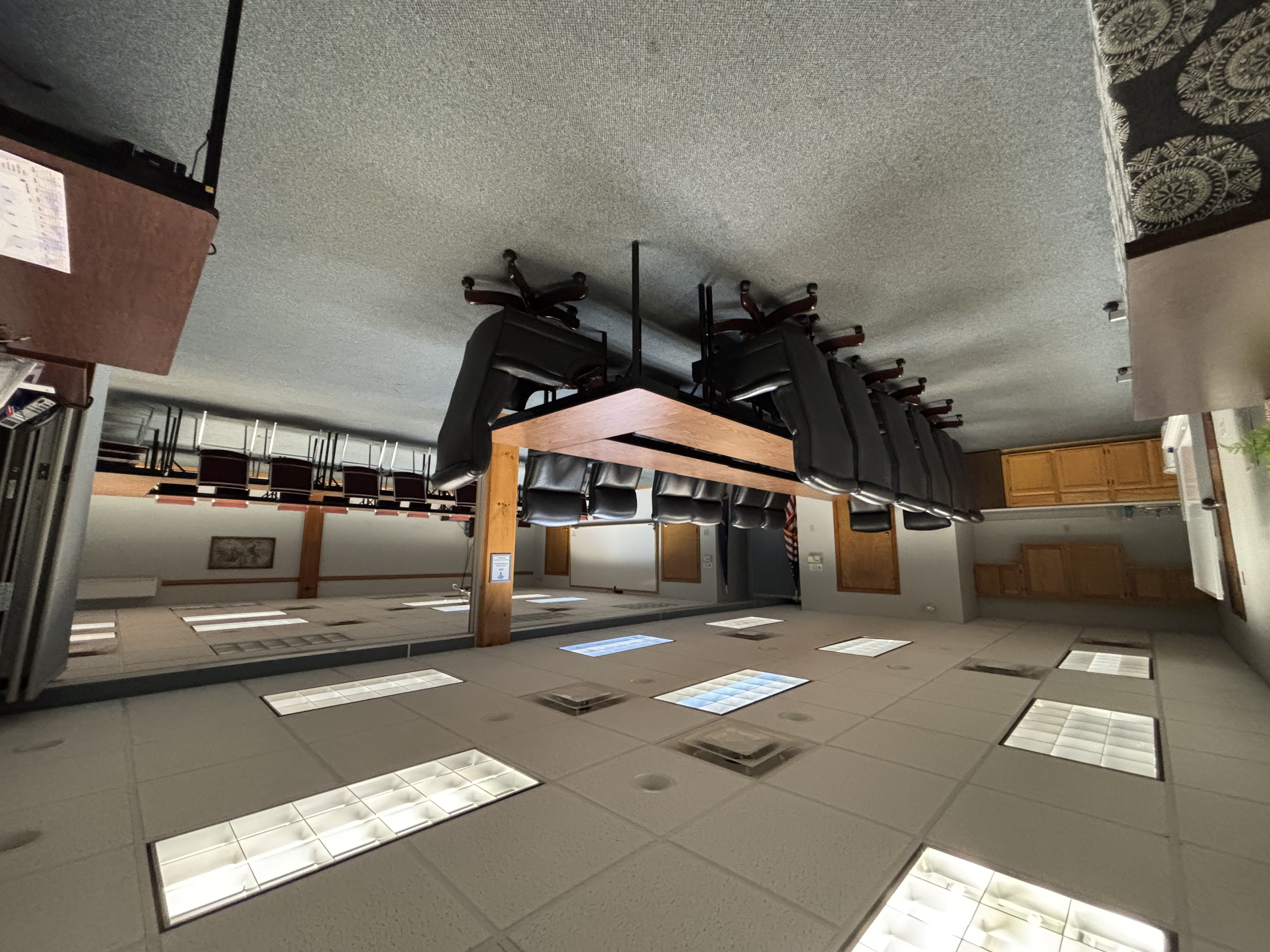 Entire Conference Room pic 1