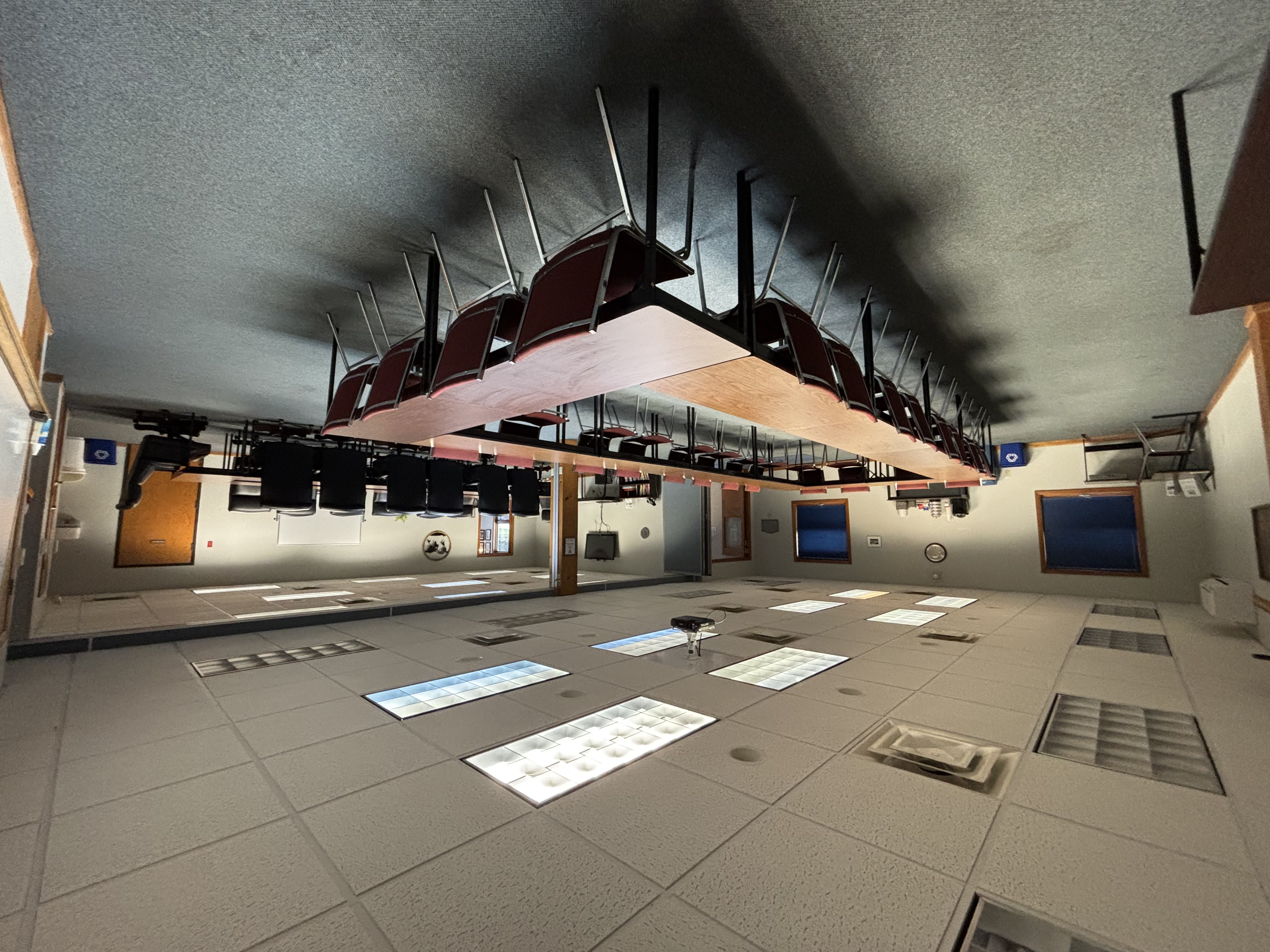 Entire Conference Room pic 3